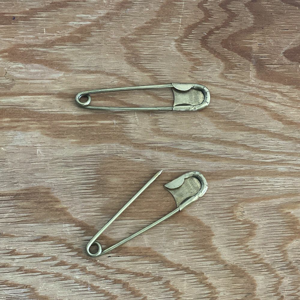 BRASS SAFETY PIN 13CM/ブラス セーフティ ピン | フレックスギャラリー