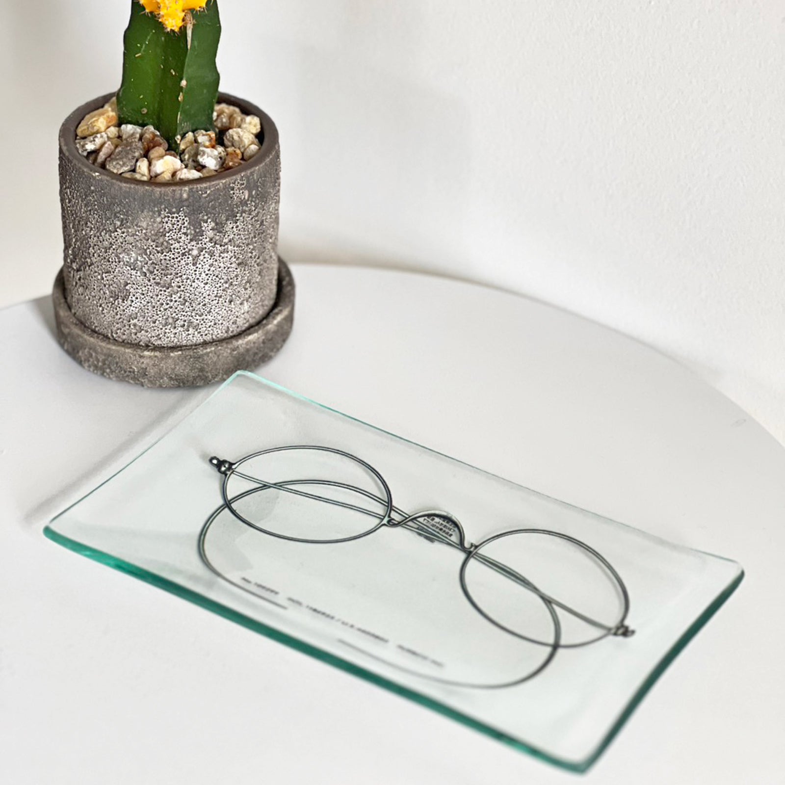 PUEBCO(プエブコ)/PRINTED GLASS TRAY Glasses | フレックスギャラリー